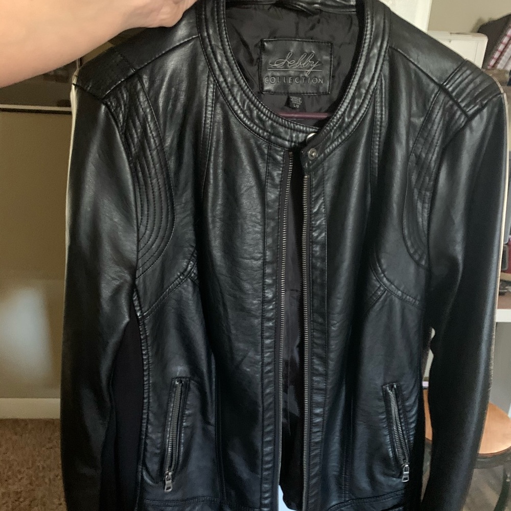 Black jacket size large